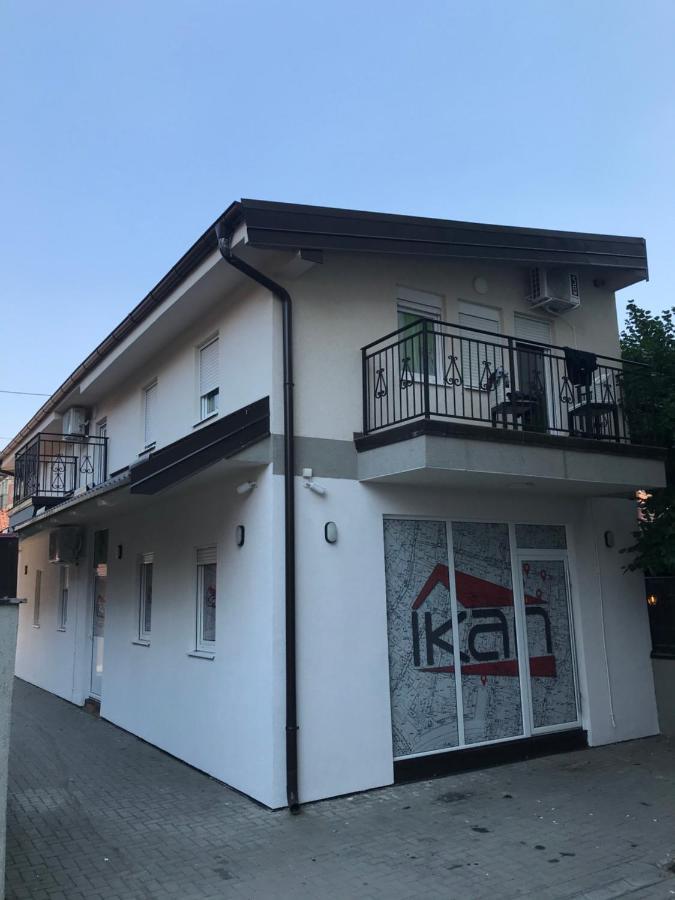 新帕扎尔Centar Bruno公寓 外观 照片